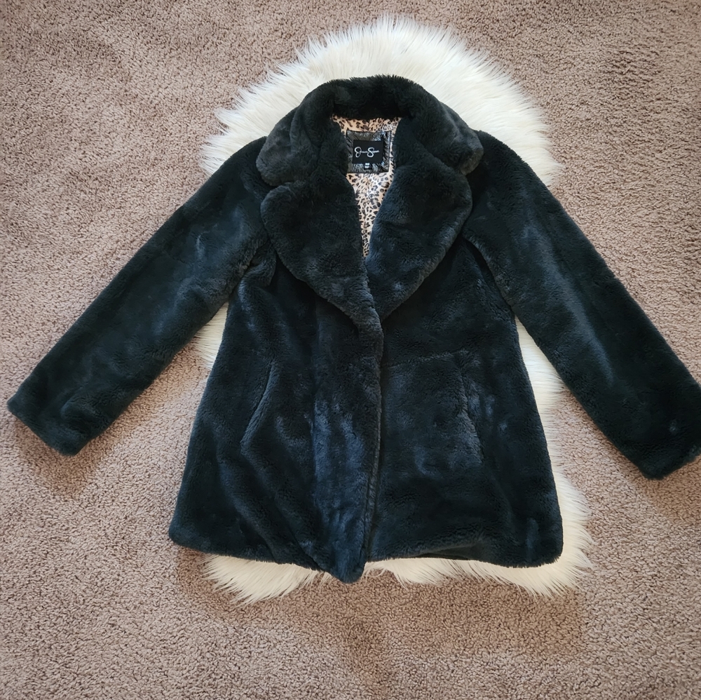 Jessica Simpson Luxe Faux Fur Coat - Picture 1 of 5